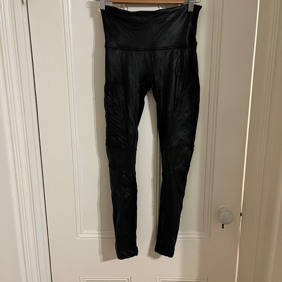 Spanx Faux Leather Moto Leggings Black Size Large - Picture 2 of 5